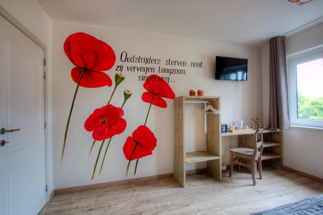 Bed & Breakfast 'T Veerke Dilsen Stokkem Bagian luar foto