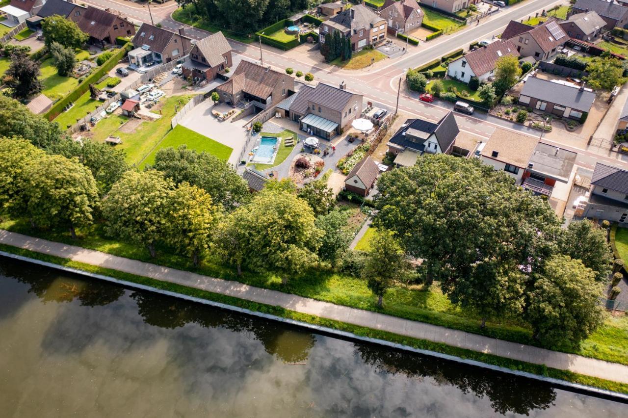Bed & Breakfast 'T Veerke Dilsen Stokkem Bagian luar foto