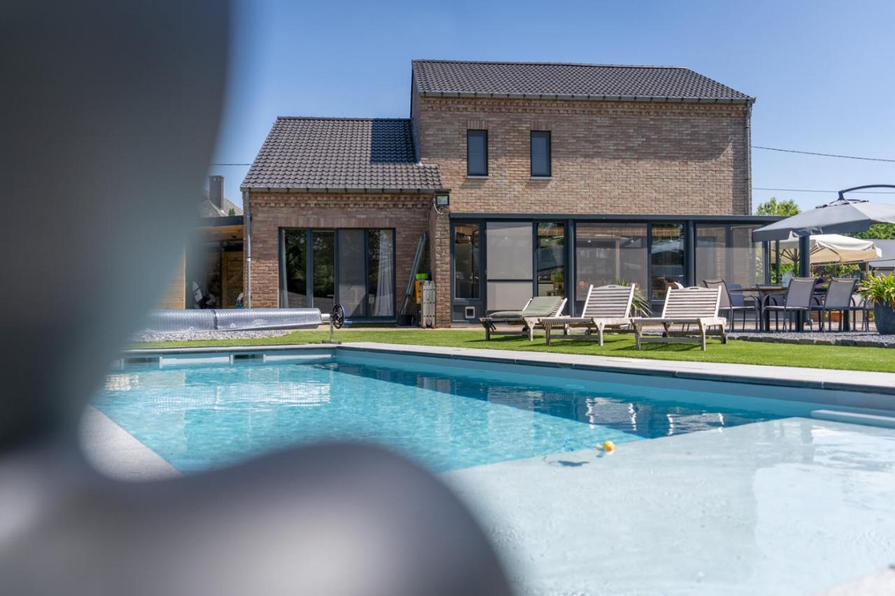 Bed & Breakfast 'T Veerke Dilsen Stokkem Bagian luar foto